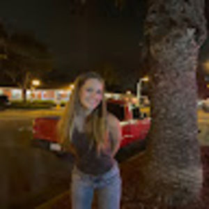 Meet your Posher, Lucy